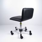 Czarne krzesła tapicerowane z winylu ESD stosowane w przemyśle elektronicznym dostawca